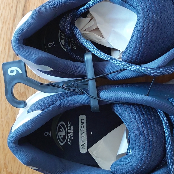 Athletic Works Memory Foam Shoes - Picture 6 of 9